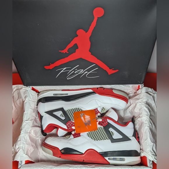 Size 10.5 - Jordan 4 Retro OG Fire Red main image 4
